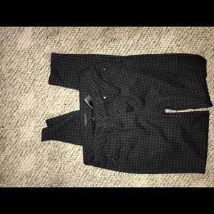 Legging/jean soft stretchy material.